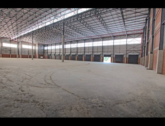 12,925M² WAREHOUSE TO LET IN NORTH RIDING